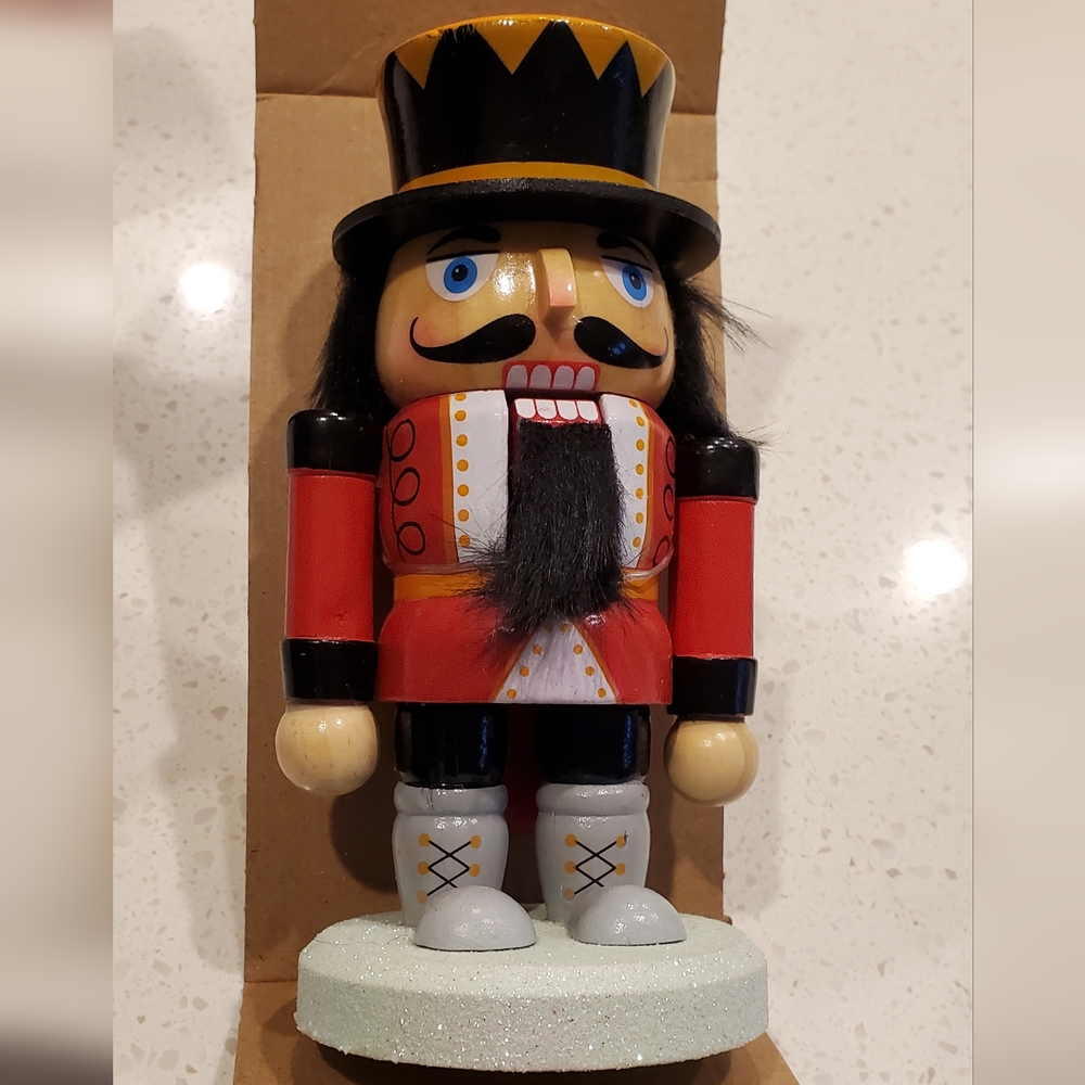 World Market Nutcracker, Officer, 2023, Wooden, 7", New In Box